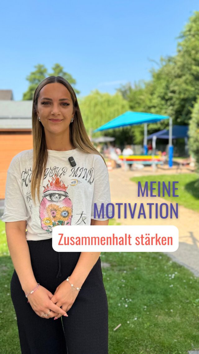 Wenn Arbeit wirklich sinnstiftend ist 💛

Lena ist Teil unseres Teams innerhalb der JBH Siegburg Rhein-Sieg e.V. und bei uns stets mit guter Laune und Humor unterwegs.

Was sie an ihrer Arbeit in unseren Einrichtungen besonders schätzt? Kinder mit und ohne Beeinträchtigung wachsen hier völlig selbstverständlich miteinander auf. Sie lernen voneinander, nehmen die Bedürfnisse der anderen Kinder wahr und jedes Kind wird so angenommen, wie es ist.

Das stärkt unsere Kinder für das soziale Miteinander. Wir sind uns sicher, dass so wichtige Kompetenzen gestärkt werden, die sie ein Leben lang begleiten. 🙌

#inklusion #ArbeiteninderKita #PädagogischeFachkraft #Prädagogik #KiTa #KiTaSiegburg #Siegburg #KleineStrolche #JBHSiegburg #KinderburgSiegburg