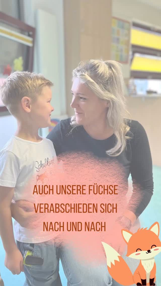 🦊✨ Abschied mit Applaus! ✨🦊
Nach und nach verabschiede wir auch unsere schlauen Füchse mit ganz viel Applaus!🥹🎓
Der Abschied fällt uns nicht leicht – aber wir wissen: Jeder Abschied ist auch ein Neuanfang. 💫

Unsere  Vorschulkinder werden nun mutige Schulkinder und gehen neugierig ihren Weg weiter. Wir sind stolz auf euch! ❤️
Gleichzeitig freuen wir uns auf viele neue kleine Menschen, die bald Teil unserer Kita-Gemeinschaften werden. 👶🌱

Und schon warten die nächsten Vorschulkinder in den Startlöchern – voller Vorfreude und Abenteuerlust! 🧡🐾

#KitaLeben #AbschiedUndNeuanfang #FüchseWerdenSchulkinder #NeuesBeginnt #Vorschule2025 #WachsenUndEntwickeln