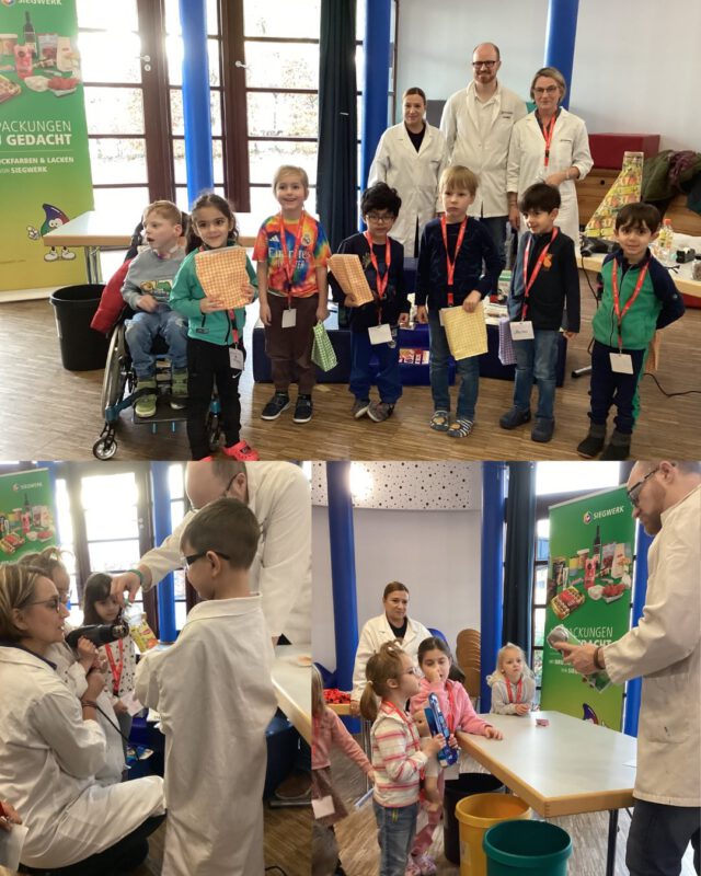 ✨ Forschergeist bei unseren Vorschulkindern! ✨
Heute durften unsere kleinen Wissenschaftler gemeinsam mit drei engagierten Mitarbeitenden vom Siegwerk einen spannenden Workshop rund um das Thema Verpackung und Recycling erleben.
🔍 Was wurde erforscht?
• Wie kommt die Banderole an die Flasche?
• Was passiert mit Kunststoff bei Wärme und Hitze?
• Wie reagiert ein bedrucktes Etikett in Lauge?
• Und wie kommt die Farbe aufs Etikett – und wieder runter?
Mit neugierigen Augen und strahlenden Gesichtern haben die Kinder experimentiert, gestaunt und gelernt. Natürlich durften auch die Forscherausweise für unsere kleinen Entdecker nicht fehlen!
Ein herzliches Dankeschön an das Siegwerk für diese lehrreiche und spannende Erfahrung. Auch unser 1. Vorsitzender Hans Hüngsberg ließ es sich nicht nehmen, persönlich Danke zu sagen.
💡 Fazit: Ein Tag voller Wissen, Spaß und Entdeckerfreude!
#Forscherkids #Recycling #Nachhaltigkeit Siegwerk GemeinsamStark Jugendbehindertenhilfe ExperimentierenMachtSpaß